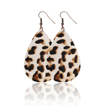 Load image into Gallery viewer, Fashionable leather Earrings, floral lattice drop Earrings
