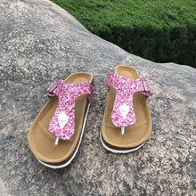 Load image into Gallery viewer, Beach cork flip-flops，Slippers
