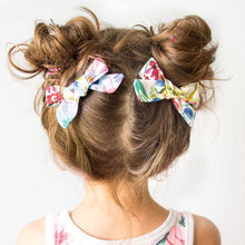 Load image into Gallery viewer, Children&#39;s floral printed cotton hair Clip
