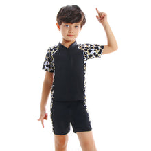 Load image into Gallery viewer, Parent-child swimwear beach pants, male adult middle-aged children&#39;s swimwear
