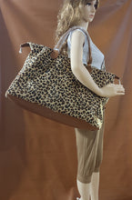 Load image into Gallery viewer, Leopard striped painted cow travel Bag, Handbag
