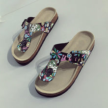 Load image into Gallery viewer, Women&#39;s colorful rhinestone flip-flops， Fashion Sandals
