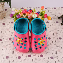 Load image into Gallery viewer, Wading breathable Sandals, beach non-slip wear-resistant children&#39;s hole Shoes
